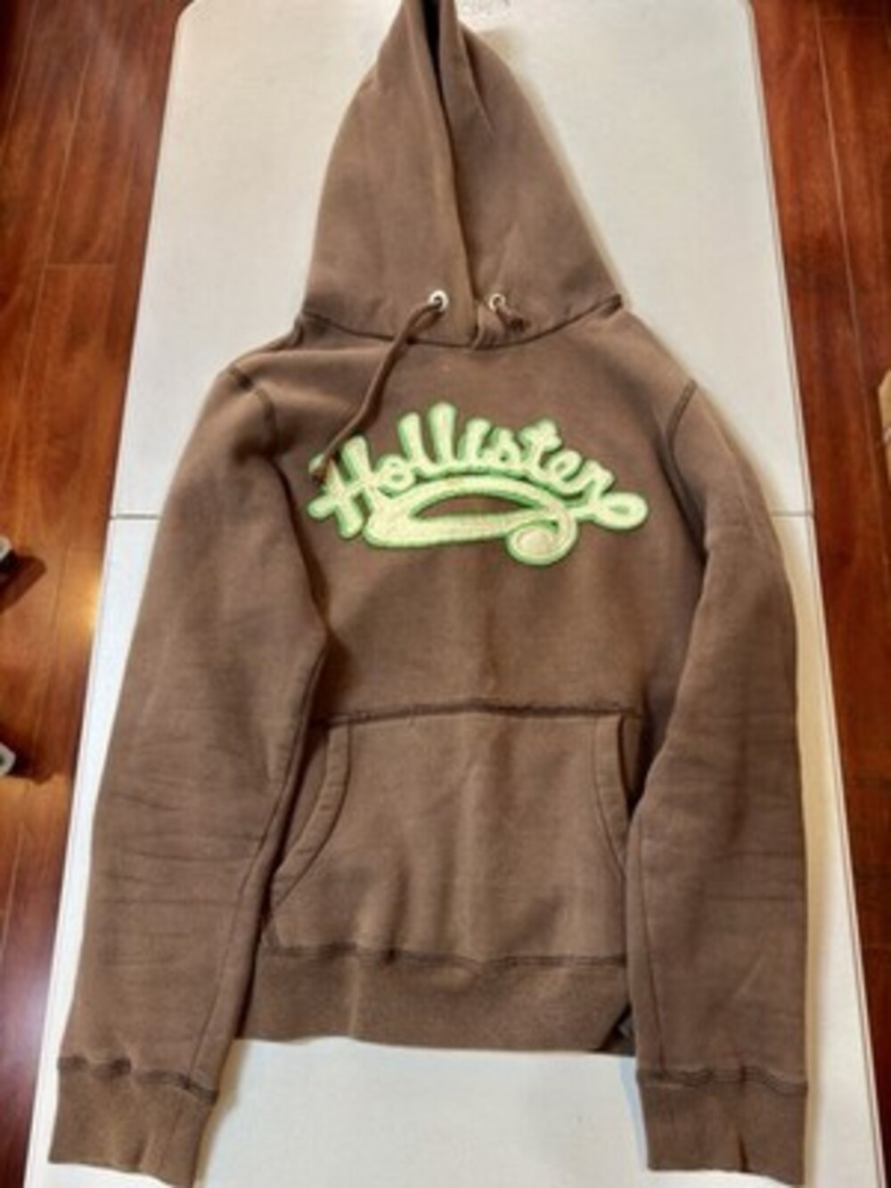 Vintage Hollister Men's Brown Pullover Fleece Hoodie Logo Pockets Size S